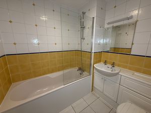 Photo 5- click for photo gallery